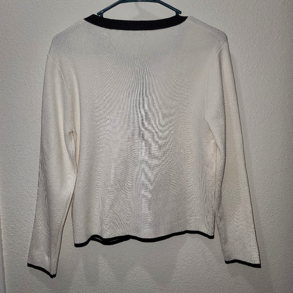 Zara | B&W Knit Pearl Button Scoop Neck Cardigan - M - Picture 2 of 9